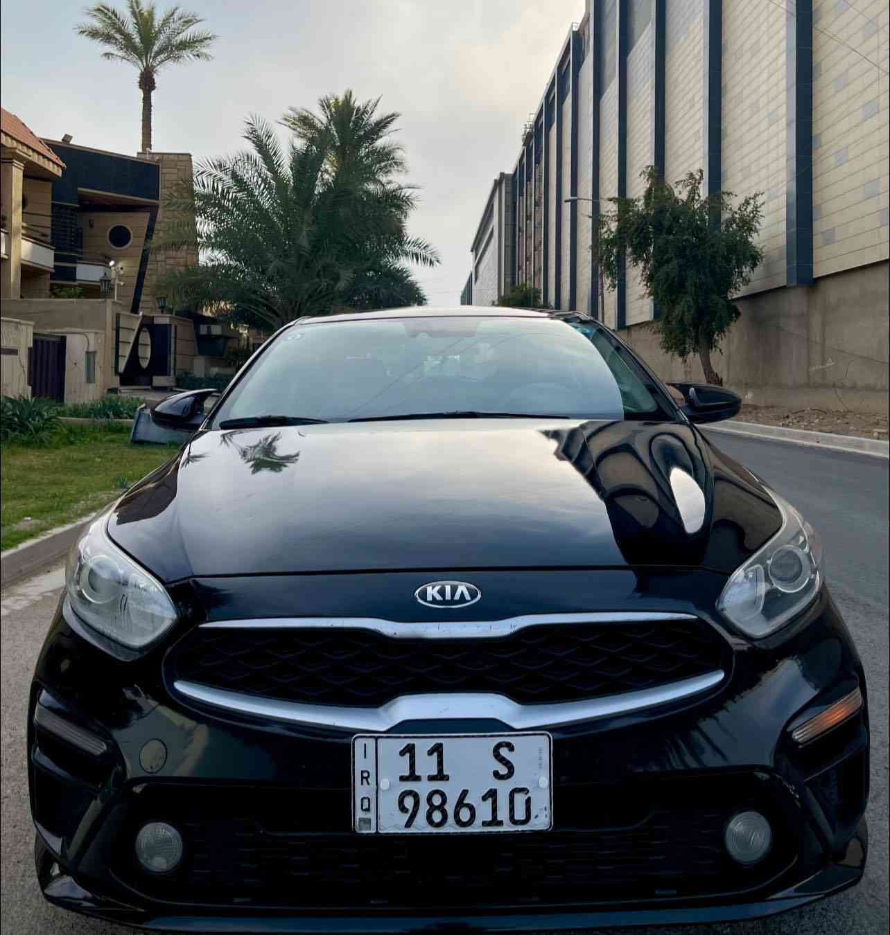 اخوان السعر ١١٧ وبيها مجال بسيط 
فورتي موديل 2021 امريكي 
حادثها جاملغ وباب وربع البنيد صبغ 
وبالعراق بيها داير الجاملغات الخلفيه بدون دواخل 
مكينه 2000 دوش 
متشيه 75 ميل 
كير مكينه كفاله 
مواصفات ،،،،
شاشه كبيره نضام ابل كار بلي 
كامره دواره 
رادار امامي خلفي توقف ذاتي 
رادار تحديد مسار قياده ذاتيه 
مود درايف 3 انضمه قياده 
مانع انزلاق نزول منحدرات
فول تحكمات ستيرن 
السياره مناقصها شي تايرات وياله جديده 
صدر كله جديد تبريد تدفئه كله جديد
رقم بغداد الجديد وبسمي شخصيا 
مكاني بغداد ***********
