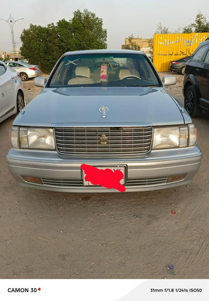 السلام عليكم
سياره راس الثور تكم سلفري 
رقم بصره ب اسمي تحويل ثاني يوم
موديل 2000
كير محرك حداديه تخم تاير جدد
عنوان السياره الناصريه مركز 
للتواصل ***********
