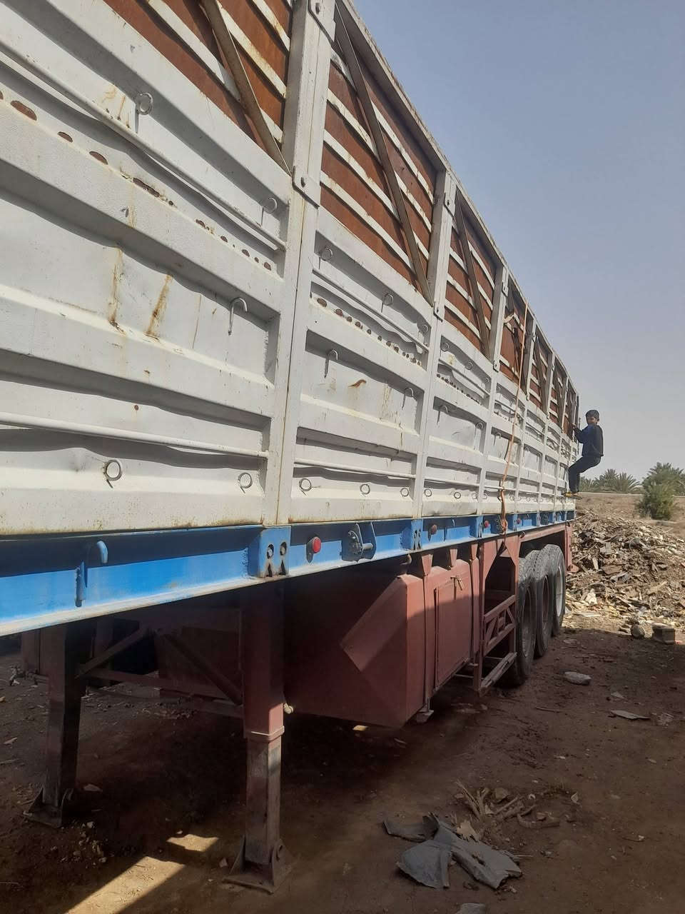 سلام عليكم عربانه لبيع شاصي حدادي ١٦ دناكير ١٤ الماني مكان بغداد ***********
