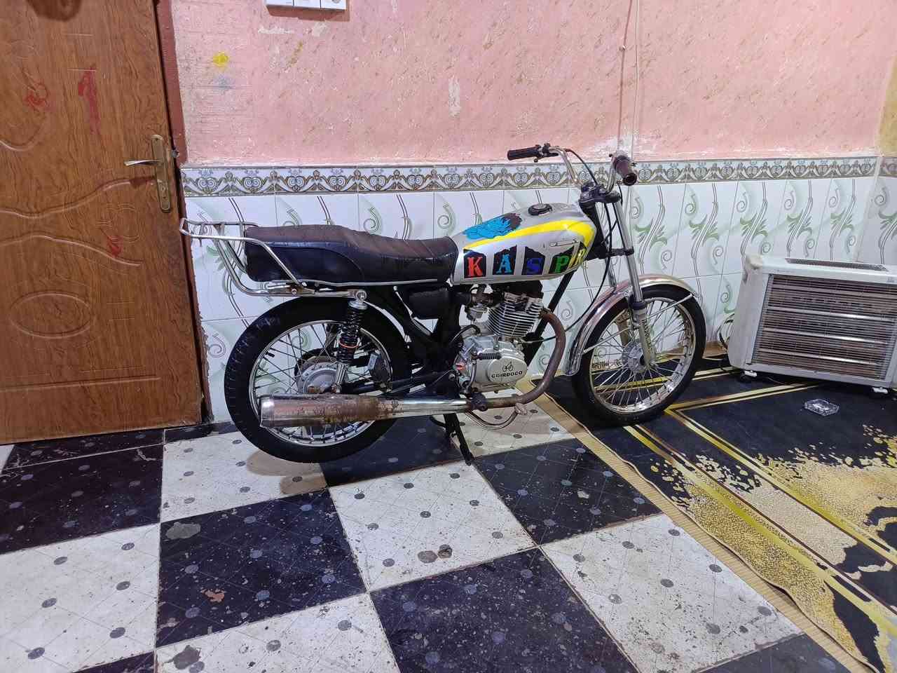 دراجه للبيع نوع الدراجه ايراني مكاني بصره القبله السعر 400 😍***********
