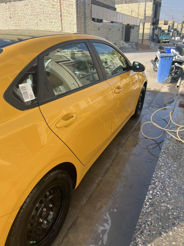 السلام عليكم كيا فورتي مديل 2024 ماشيه 11الف مرقمة بغداد خصوصي بسمي تحويل ثاني يوم سياره جديده ما ناقصها برغي وحادثها حلو سونار ويه صور للبيع أو مراوس سعر 160 وبيها مجال العنوان بغداد الحسينيه أو شعب رقم الهاتف ***********
