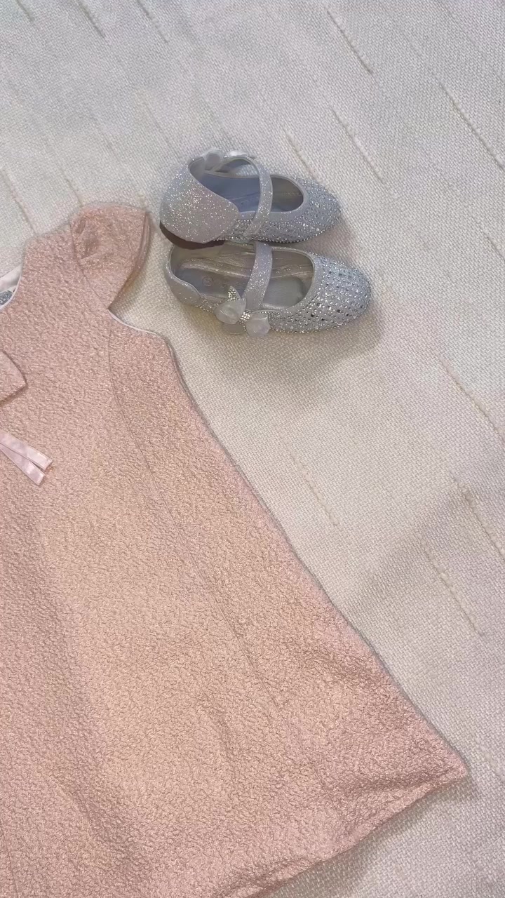 العرض الاقوى😍
فستان بناتي فول كوالتي ويجنن👗🤩
توفر بسعر ١٥ الف والتوصيل مجاني لجميع المحافظات✨🚚
يلبس من عمر ٢سنة الى عمر ٥ سنوات👼
للحجز والاستفسار مراسلتنا على الصفحة📩
واتساب ***********
