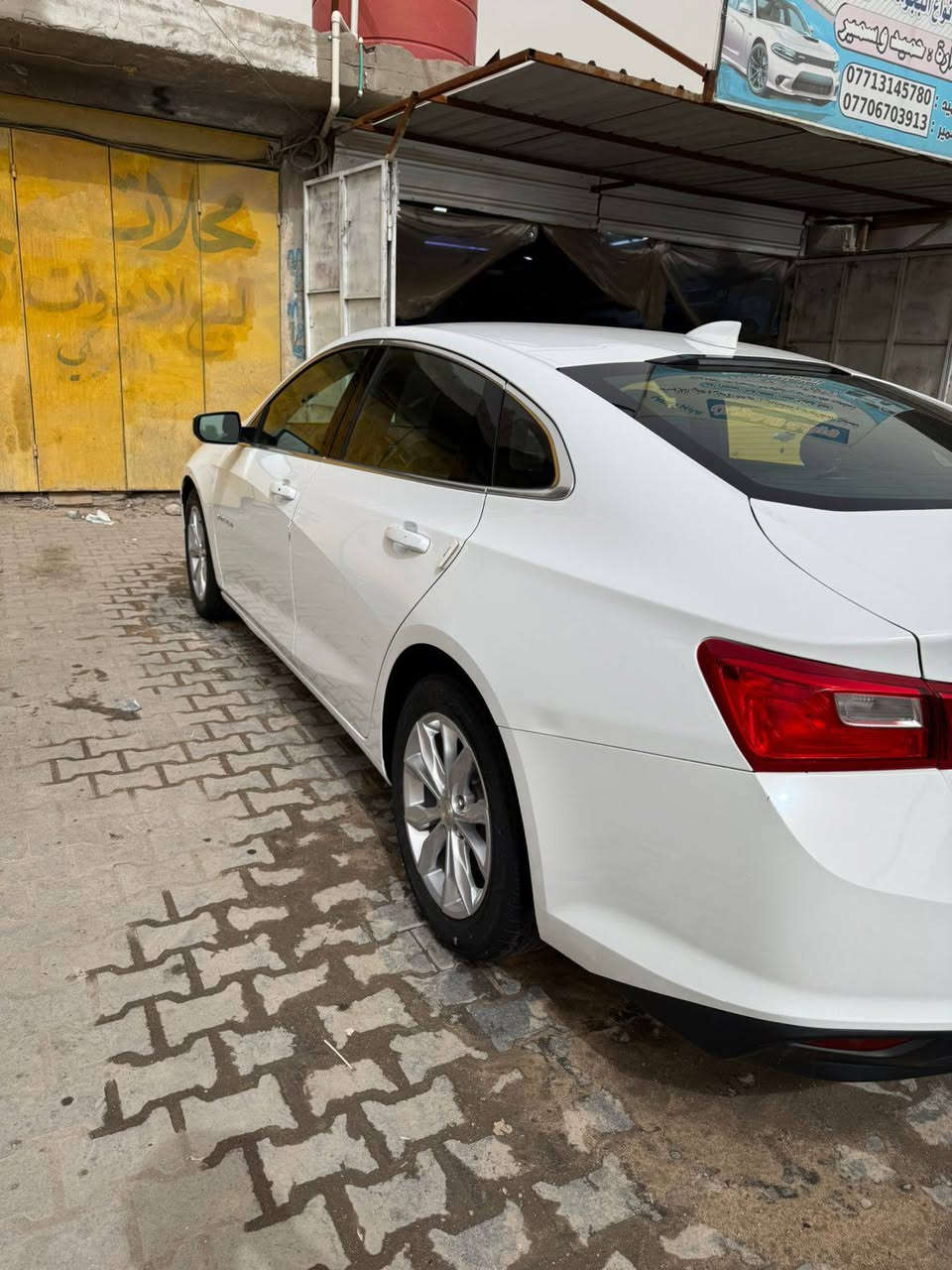 السلام عليكم للبيع ماليبو مديل 2023 كلين حادثها طرف البنيد راجع بارد بدون اي فتح كلشي كبس مواسفات عاديه جديده السياره مكينه كير حداده كلشي، جديد رقم بصره معوقين مكانها بصره اخوان امكلف بلنشر راح اخلي رقم صاحبها ‏‪***********‬‏
