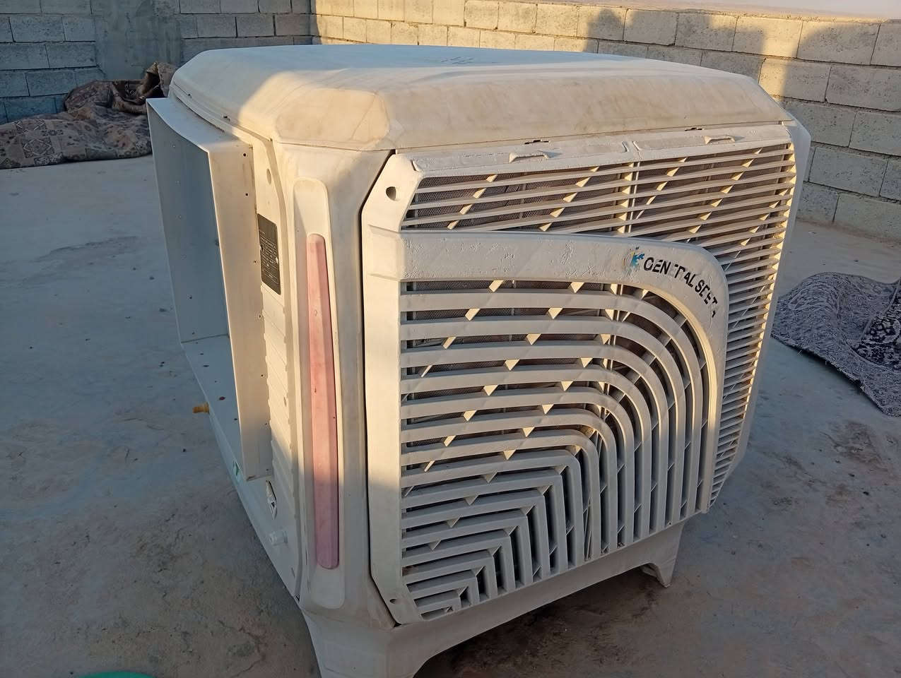 موبەریدەی 5ونیو جەنەڕاڵ سیتا
ماتۆڕی کیشەی تیایە ئیش ناکا ئەولای هەمو کامل
شوین سمود نرخ170هەزار
***********
