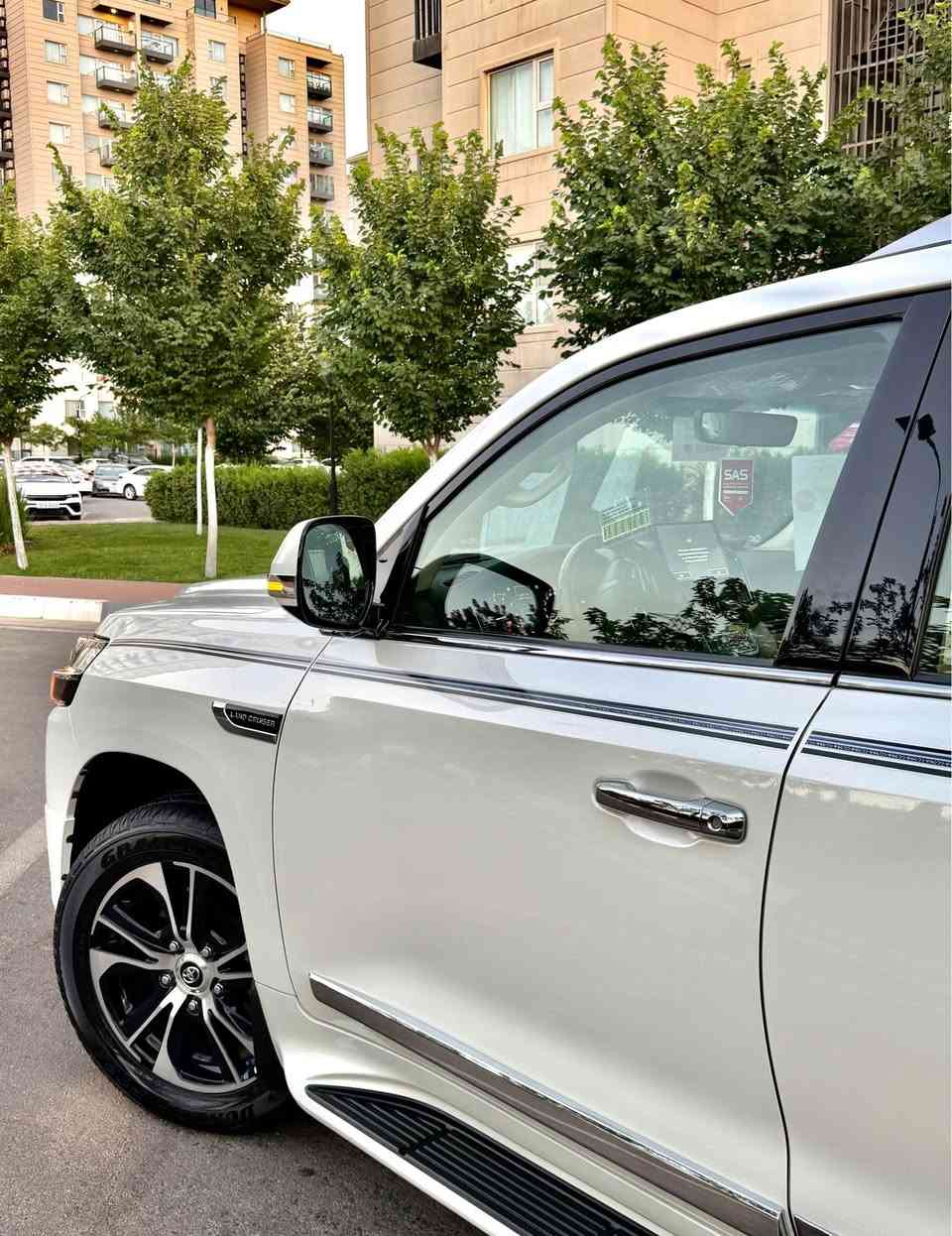 Land cruiser GXR 2021 V6 39,000km
 ‏Grand turing
لاندكروزر 2021  GXR
‏‎ملاحظە : الاخوان رجائن بس بیع نقد بدون مراوس🫡

ماشاالله سياره كارتونيه لوك لوك شرط
سياره زيرو شريكه ساز عيراق

أخت زيرو بل كارتون كل عيراق نفص ماكو
‏‎لاندکروزر 2021 _ ساز باب اولا
‏‎💎محرک 6 سلندر 
‏‎⌛️ماشي 39,000 ألف كيلو شرط
‏‎💎   +سماعة بيلادي +فرشات بيلادي مجوود + داخل بيجي

‏‎💎 مكفولة كفالة عامة من الدعامية إلى الدعامية _ سياره كارتون لوك جديد 📦
‏‎ 💎 بدون صبخ .بدون بارد  ،بدون رصعات ،بدون حتى شخط . حتا رمل مابيها
‏‎دعاميات هم بدون صبغ ،رمل مابي ،لحية بدون صبخ ..بقية كلها بشرط

‏‎🧬فول فول مواصفات
‏‎شاشة كبير لمس 5كاميرا حاسة رادارات
‏‎كاميرات 3 شاشات سيلاد فتحة سقف 
‏‎كشن جلد كشن كاراباي شحن موبایل  8 اريباك تبريد مركزية
‏‎بصمة تشغيل عن بعد باب جاك سلاجة ليد زينون 
‏‎تحكمات ستيرن دبل فوليوم فورويل هوك
‏‎سيارة بها 2 بصمة من شركة جديد جدأ 
‏‎سيـارة عل نظافتها احسبها صفر زيرو

💎 تخم تاير دنلوب الاصلي

‏‎ 💎محرك كير بشرط مامفتوح
‏‎سيارة حيل نظيفة كلشي عل بلاد لوك
‏‎سنوية زنكة كلشي جديد  
‏‎باسمي السنوية بشرط تحويل و خرامة 
‏‎سيارة مابيـها دينار مصرف كامل من كل نواحي

‏‎♻️نفسي يوم /تحويل و وكالة حاظر رقم سلیمانیە
‏‎📍مكانك /داخل سليماني

‏‎☎️موبايل / ***********
💵سعر / 573$ ورقه السليمانية, العراق
