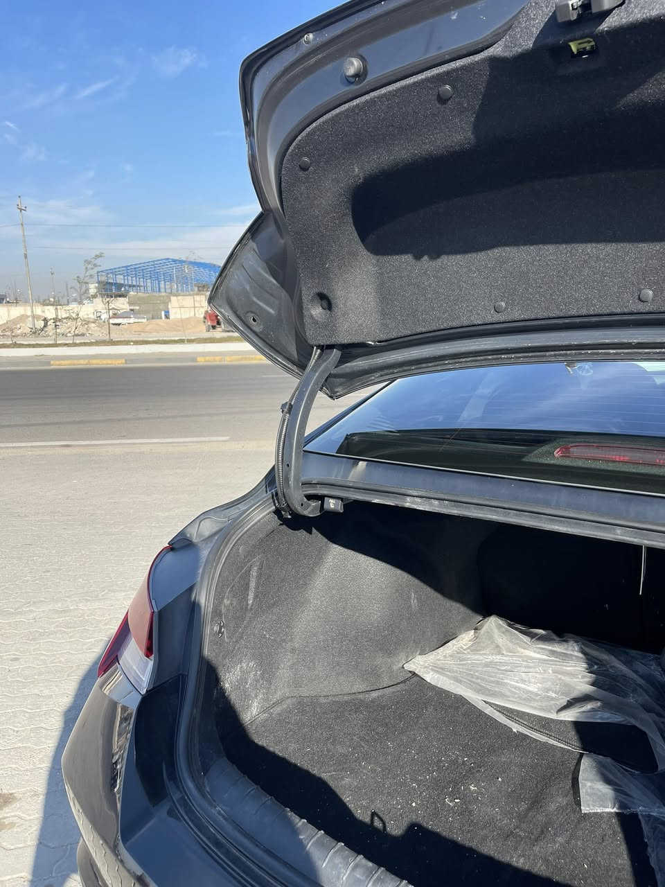 السلام عليكم للبيع النترا مديل 2023 بعدها زيرو ممشى امريكا ما ماشية بالعراق ابد وارد امريكي كلين السيارة كفالة من الضربة والصبغ والتبديل وحتى من البارد كفالة داخلة تقرير غرق تعمل وتسير كهربائيات كلها شغالة وما ملعوب بيها السيارة جديدة كلش وما ماشية هنا بالعراق بعدها على ممشى امريكا السيارة فول مواصفات كلش لمتد فتحة كشنات كهرباء جلد كامرة خلفية حساسات رادارات تدفئة بالكشنات نقط عمياء بصمة قيادة ذاتية فول الفول مكينة 2000 دوش السيارة جديدة وما ماشية هواي وولا گلوب مشتغل بالعينة تجي وتشوف السيارة بعينك جديدة واي نقص ما بيها جاهزة كلش حدادية طخم تاير تبريد مكينة كير كلة زيرو السيارة حرة بدون رقم تترقم جميع محافظات العراق السعر 158 وبيها مجال للشراي مكاني البصرة الشراي يتصل وبخدمتة ***********
