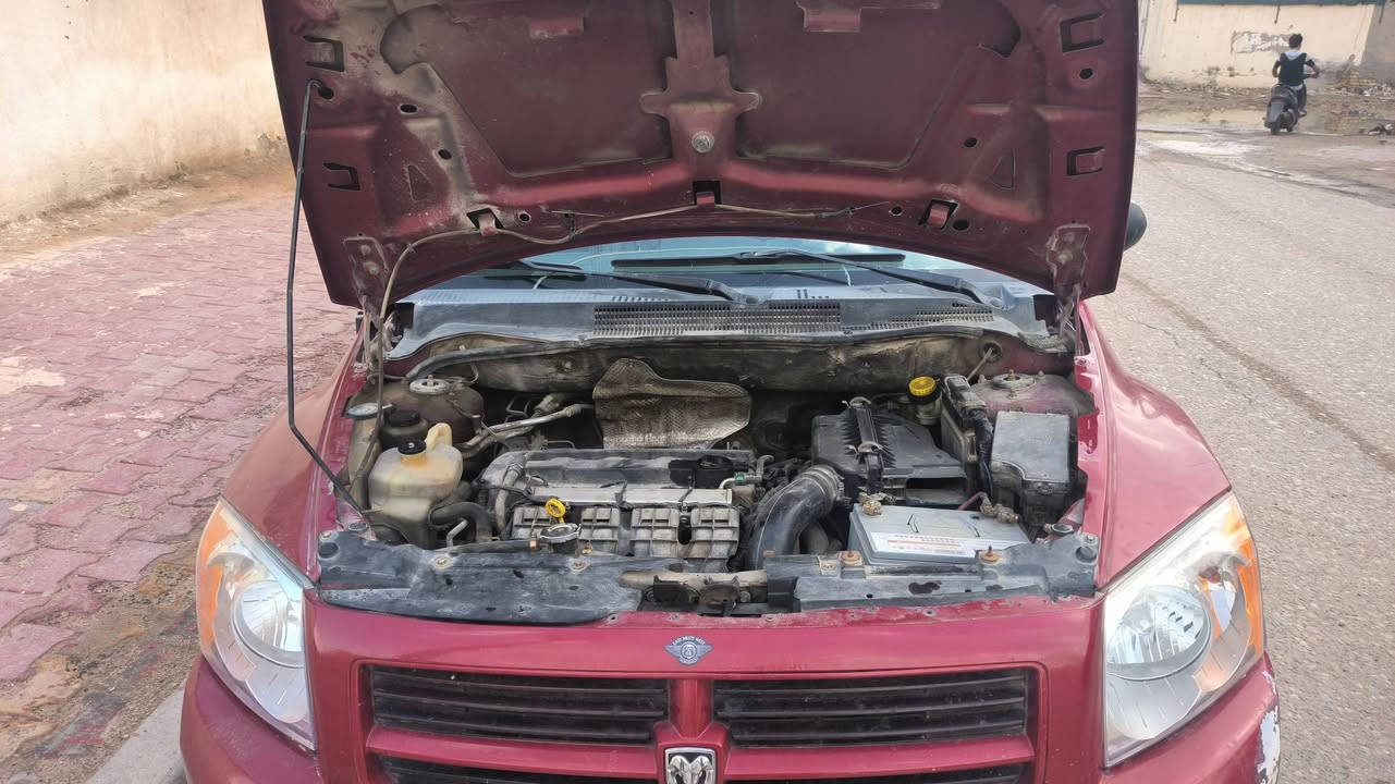 السلام عليكم دوج كاليبر موديل 2007 رقم بغداد سنويه مجدده ل 28 محرك اليوم صار بيه خلل شنو ما نعرف كاض ما يفتر السياره بمحافظة ميسان السعر 50$ وبيهه مجال تجي وتشوف السياره وبالخدمه للاستفسار *********** 
ملاحظه إني مكلف بالنشر السياره مال صديقي
