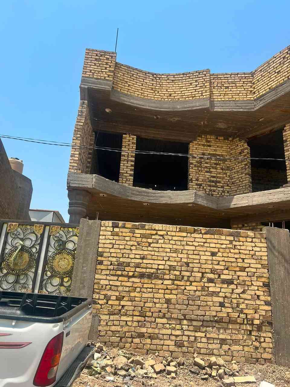 السلام عليكم
بسبب الوعود لكاذبه تم نشر لهيكل من جديد 

للبيع هيكل مساحته 332م 

موقع حله جزائر مجاور بانزين خانه مرجان 

تم تنزيل من سعره الدار لبييع لمستعجل 

لاستفسار لاتصال ع الرقم ***********او مراسله لصفحه
