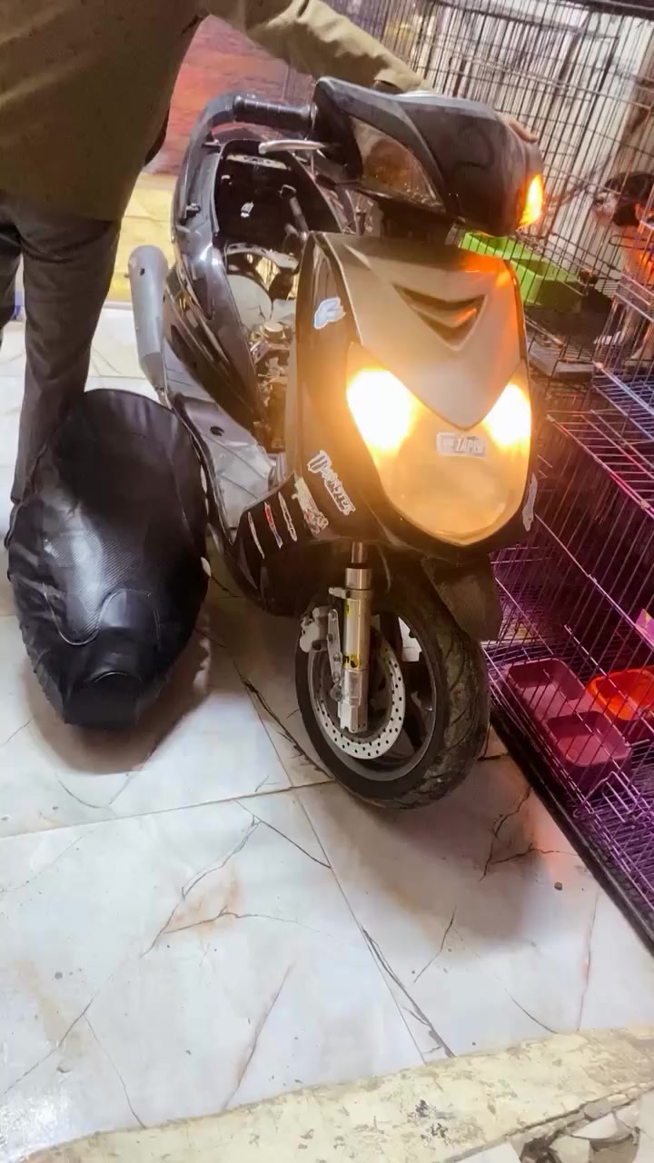 متاح سكنس فحل دراجة خير من الله شلعه معدل مزوده الاخر حبايه دراجة اربع والفات بوشه 58ونص صالنصه دبلات كلجات رياضي تفاصيل اكثر واتساب ***********
