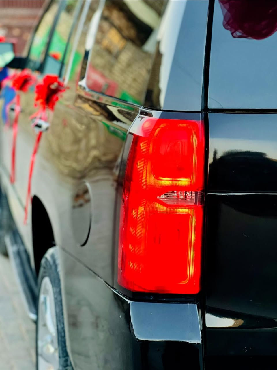 السلام عليكم تاهو البيع الموديل 2016 اصل المواصفات LTZ فول وارد خليجي
بدون حادث 

فتحه قماره 

بصمه 4ابواب 

صندوق كهربائي شفط

لايت زنون 

لأدار 

حساسات 

مري شفط 

ويل كروم 

رقم بغداد تحويل ثاني يوم 

داخل قرميدي 

شاشه DVD 

كشنات تدفئه تبريد 

ضبغ الجمالية

السعر 270يعني شدتين وسبعين 

مكفوله مكينه+كير+حداديه   تخم تاير جديد 

العنوان بغداد رقم الهاتف ***********
