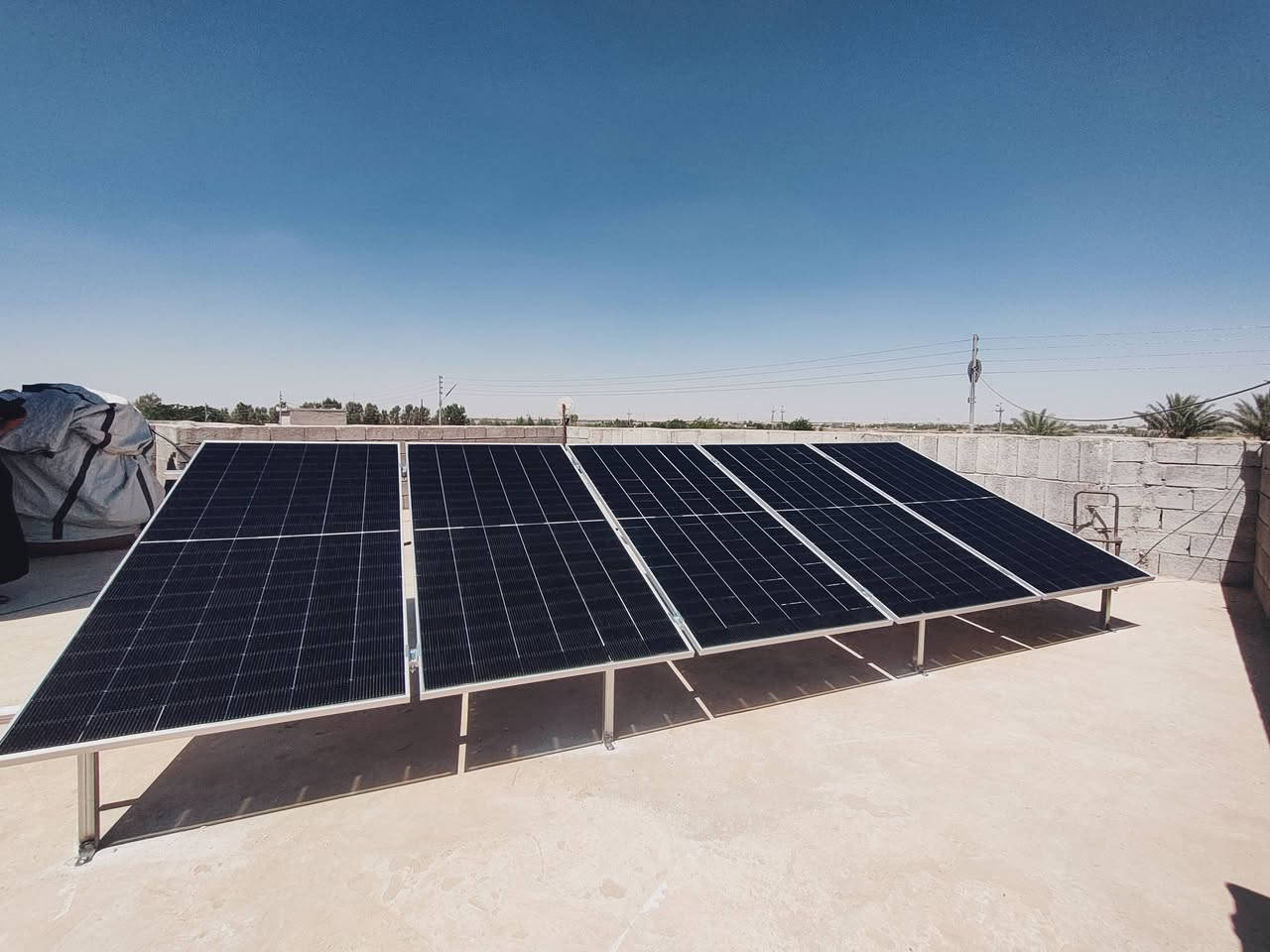 📍خانقين _قرية ابراهيم العلي
تم بحمد الله تنصيب طاقة شمسية (chisage_شيساج)
بقدرة 10امبير نهاري☀️ 8امبير ليلي🌖

تتكون المنظومة من انفيرتر بقدرة3.5kw✅
وبطارية بقدرة 8 kw✅+بورد سيطرة متكامل✅
مع هيكل حديد مغلون لالواح شركة جينكو عدد 5✅

ضمان البطارية 5سنوات حقيقية✅✅
ضمان الانفيرتر 2سنوات حقيقية ✅✅

للتواصل :
*********** المهندس صالح الحربي
*********** محمد صالح الحربي
