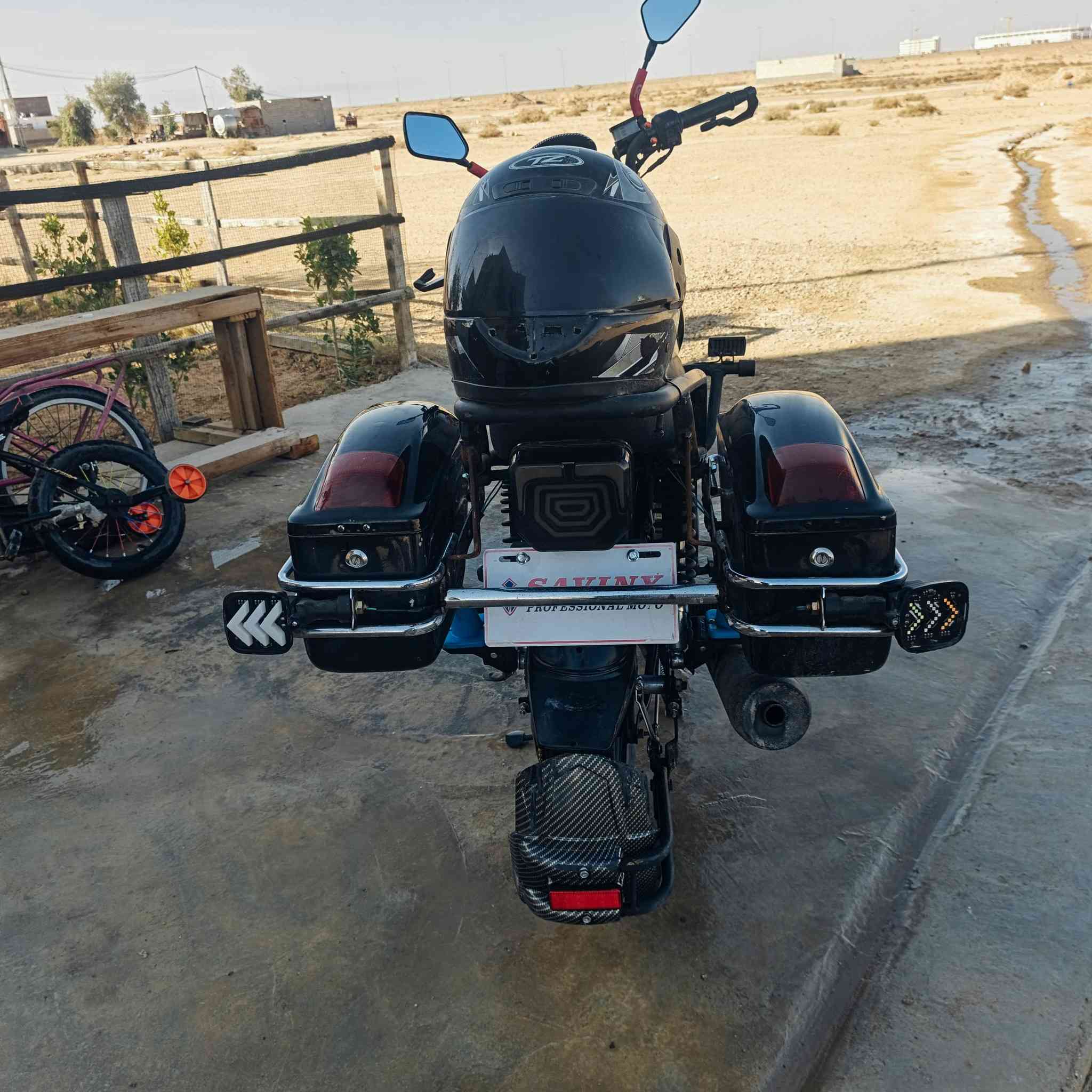 السلام عليكم دراجه شايننج موديل 24 على وضع الشركه ماممدوده عليها سبانه كفاله عامه مجنبزه عله ايدي السعر مليون وبي مجال دراجه مال جنيه  ***********
