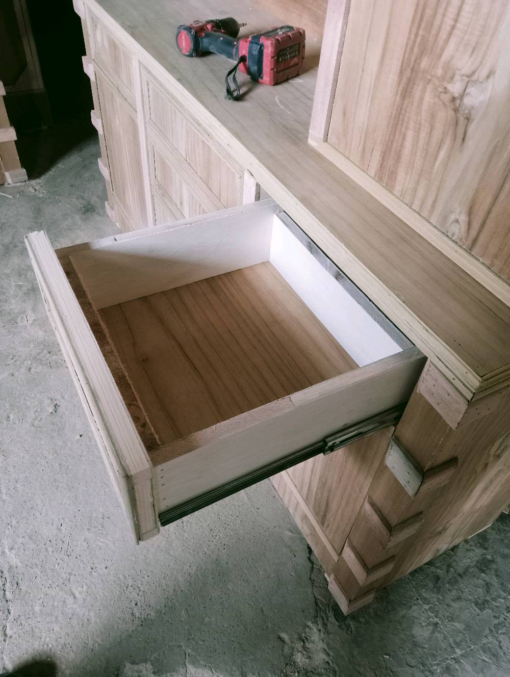 غرف مسرح مرتب صاج ٥ملم وداخل ٤ملم ارضيه بلوك ١٦ملم صاج مجرات سجج تركي زاويه كنتوريه قفايص ضهر جرجوبه نقش زان 