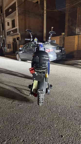 للبيع دراجه شحن
نوع R9
بطاريات كبار حجم 
لايتات زنون عالي ناصي 
دبل اشاير 
نضام بارك 
بلوتوث 
رجوع الى خلف 
بريكات دهن 
سعر 450بيه مجال
حي جهاد الأطباء 
رقم تلفون ***********
