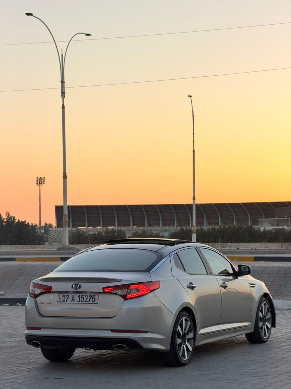 السلام عليكم
كيا اوبتيما 2013خليجي بسمي مداور ثاني يوم رقم مثنى نكليزي الجديد بيه بنيد صبغ فقط بدون تبديل 
موصفات 
1تحكم استيرن 
2بصمه تشغيل 
3بصمه ابواب 
4بنراما قطعتين 
5شاير بل مري 
6مري شفط 
7تبريد قطعتين 
8شاشه كامره خلفيه 
9الد امامي خلفي 
10حساس خلفي امامي 
11محرك 2400دوش
12ويل كب كروم  
سياره جديده  بمعنى الكلمه ماشيه 145حقيقي 
مكينه كير حداديه تبريد تخم تاير   ربع ماتصرف عليه سعر 129وبيه مجال لاستسفار ***********مكان السماوه المركز
