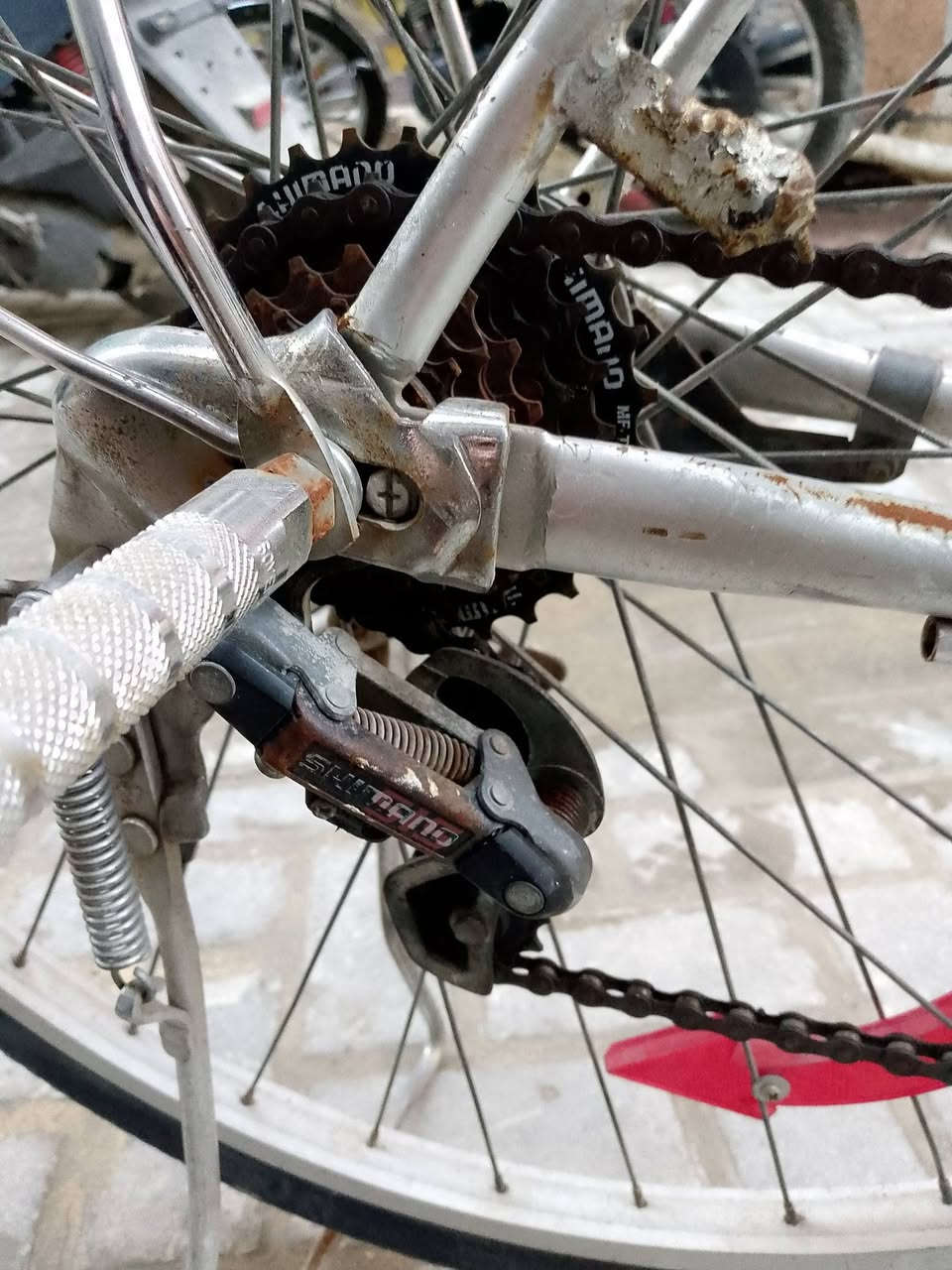 السلام عليكم
باسكل للبيع نضافه فول ومكفول حجمه 27 باسكل نضيف كامل مكمل 6 عكرب السعر 85 مكاني بغداد الكريعات رقم واتس اب ***********
