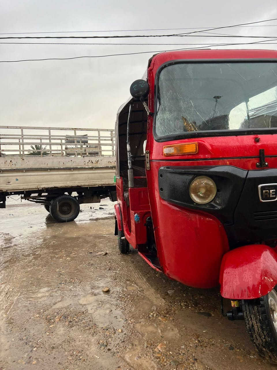 السلام عليكم تكتك لبيع 2019 شهر 12 مضلع التكتك تخبل احله من الصور مكان جسر ديالى  القديم العرفيه *********** التكتك كهلا بلاديه تعالي وكلبها بيداك ولاتكلي شبيه تاعل وكلب بيك خير وتلل
التكتك اورق اصليه اويك لترقيم
