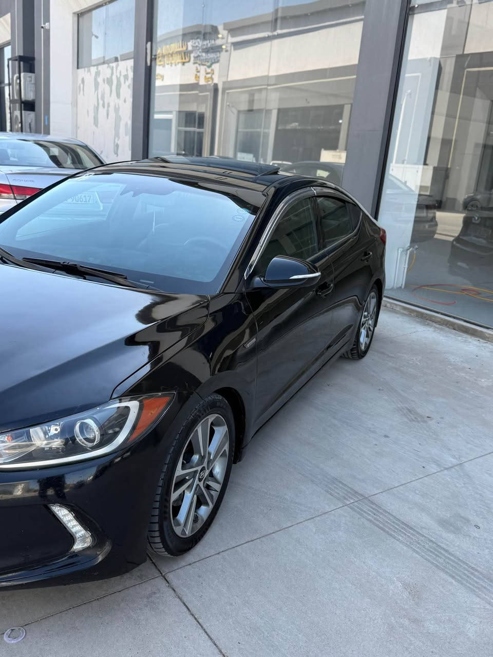 النترا 2018 فول مواصفات لمتدد بصمة فتحه كشنات جلد مع خزن كشناات رقم اربيل كير محرك بشرط ضرر السياره ب سونار امبدل جاملغين امامي و بوند صبغ الباقي الملاحظاات  ب سونااار مكاني موصل سعرها 116 
***********
*********** موصل, نينوى
