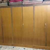 طقم ٦ قطع • خزائن