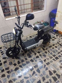 دراجة شحن • باتريات جديده • موصل
