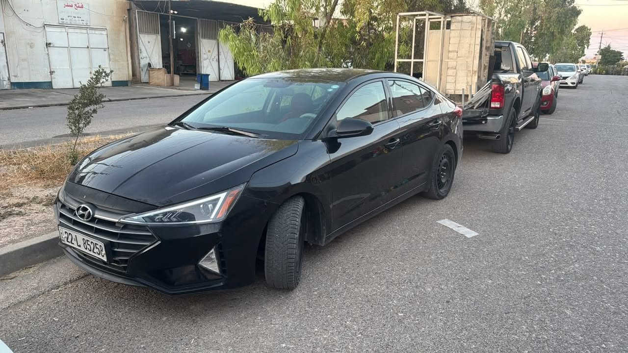 السلام عليكم
للبيع هونداي النترا se 

رقم اربيل 

موديل 2019 

ماشية 52 الف

مكانها اربيل 

السعر : 125 ورقة 

رقم صاحب السيارة :

 *********** ( توانا ) واتس اب
