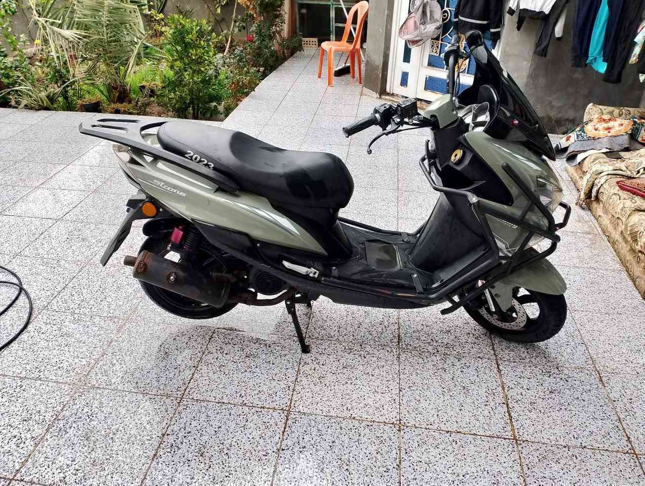 السلام عليكم شباب دراجه سترونك موديل 2023 خت الجديده كله شغاله ماعدا الهندر السعر 750 وبيها مجال المكان بابل محاويل ناحية الامام ***********
