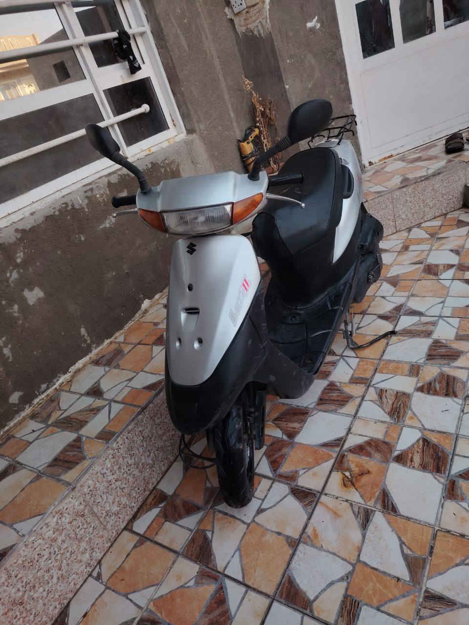 ساسوكي رمبه ما مفتوح بيها برغي للبيع الدراجه نضيفه فول شراي اتصل ***********
