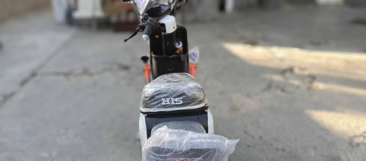 السلام عليكم.
دراجه شحنH900 للبيع دراجه نضيفه كبال عينك دراجه وجديده كلش. 
المواصفات: 
سرعه 99 حقيقي 80 

كلوبات زنون بومه كلش عالي ابيض واصفر والوان احمر بنفسجي ازرك 
 
نضام التشغيل كارت وسويج وبصمه
 
وبيه سماعه صوت عاليي
 
بطاريات كبار 5
 
دبل اشاره 

دسكات بريك امامي خلفي دهنن

السعر 600 وبي مجال للشراي 

شاشه تحدديد عطلاتت 

للاتصال ***********
