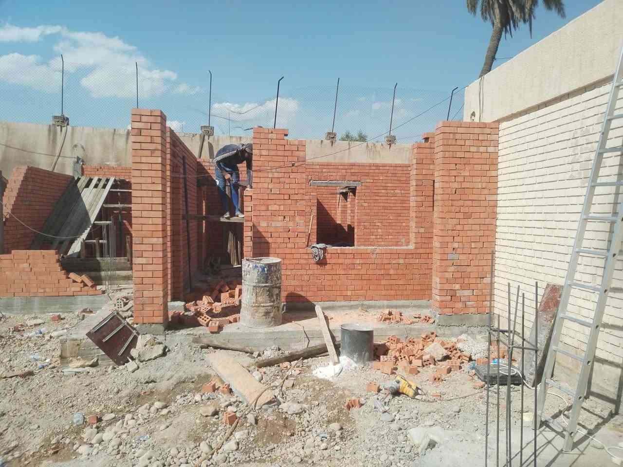 خلفه بناءً متفرق نشتغل عل دبل للتواصل ***********
