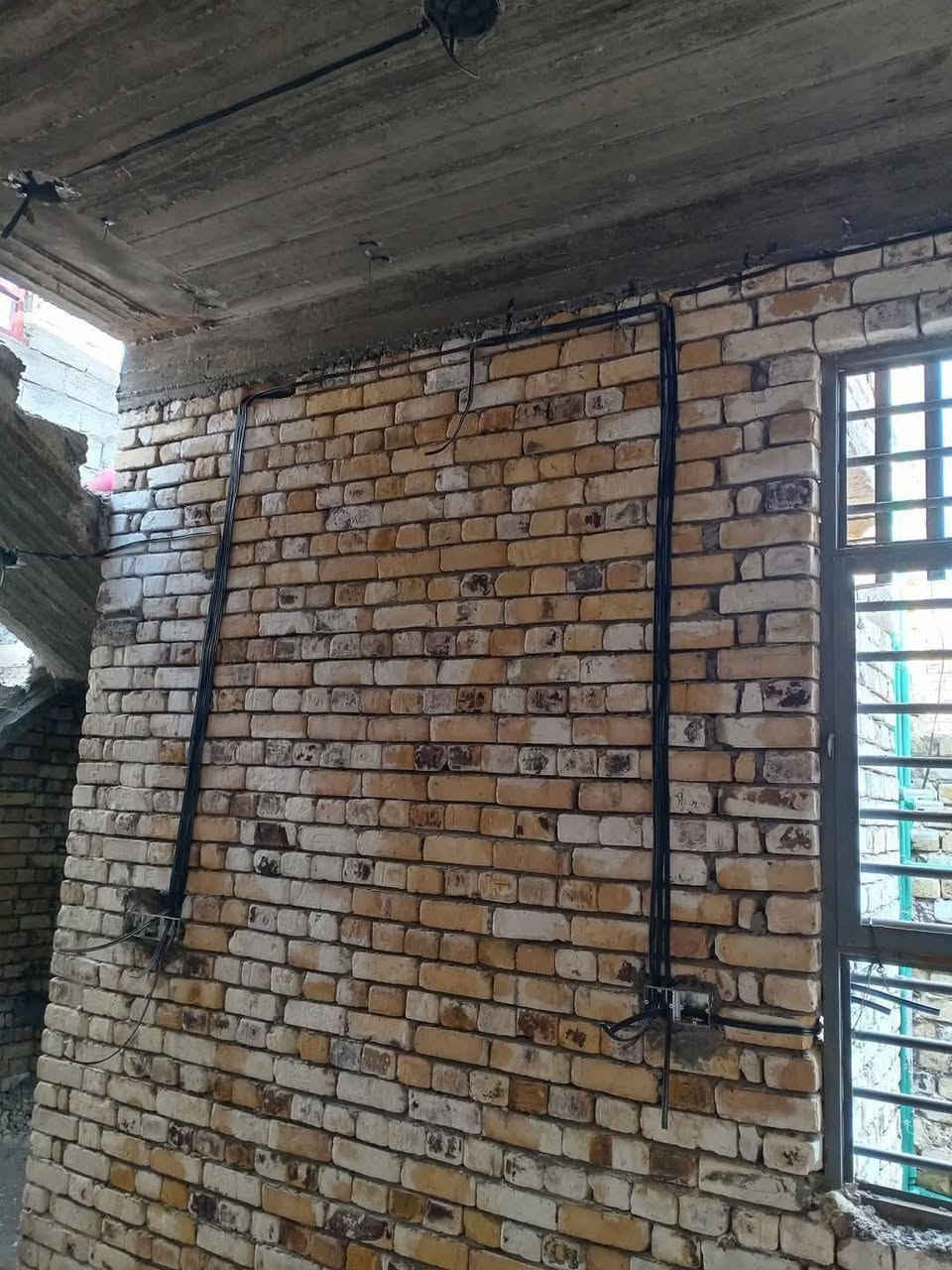 تاسيس كهرباء في(حله القاسم ) باسعار
مناسبه جدا وصيانه العطلات في المنزل
 الاسعار +❤️😍
تنصيب البورد او اللوحة الكهربائه15الف فقط
تاسيس منزل بوري نقطه 3000فقط
تاسيس منزل سيمنز دفن 2000
او كافه التاسيسات الظاهريه 2000
العنوان حله القاسم ***********وتساب
