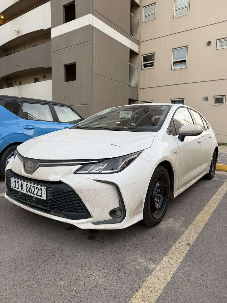 سلام عليكم كورلا هايبرد موديل 2025
ماشيه 25000
بيها طخه بل دعاميه الخلفيه كلش خفيفه
قماره حديد 
قطعتين تبريد 
مكاني بغداد بسمايه السعر148
***********
