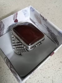 خاتم عقيق يماني • فضة ٩٩٠ • قياس ٢٣