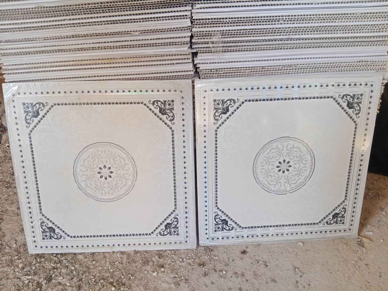سلام عليكم سقوف ثانوية العدد 200
السعر 80الف وبيهن مجال مكان كربلاء للاستفسار اتصل على الرقم ***********

