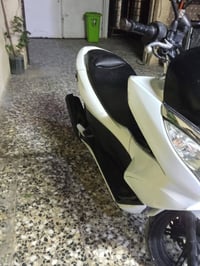 pcx للبيع دراجه كامله كهربائيات شغاله مكينه 150 العنوان الشعب السعر 12...