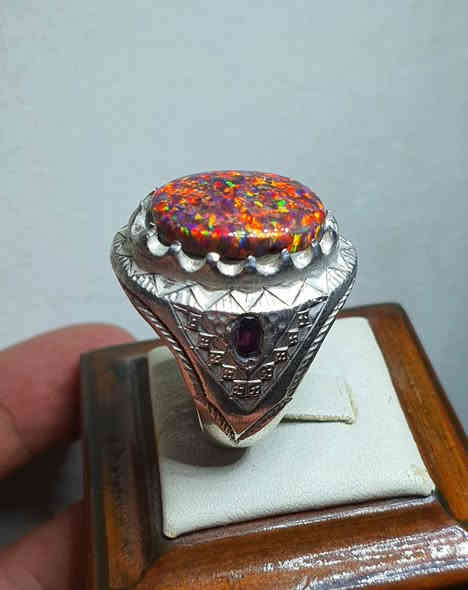 ماشاءالله…بولدر اوبال استرالي فول فاير وبالواقع أجمل بصياغة يدوية ثقيلة السعر نهائي 240 الف
***********
