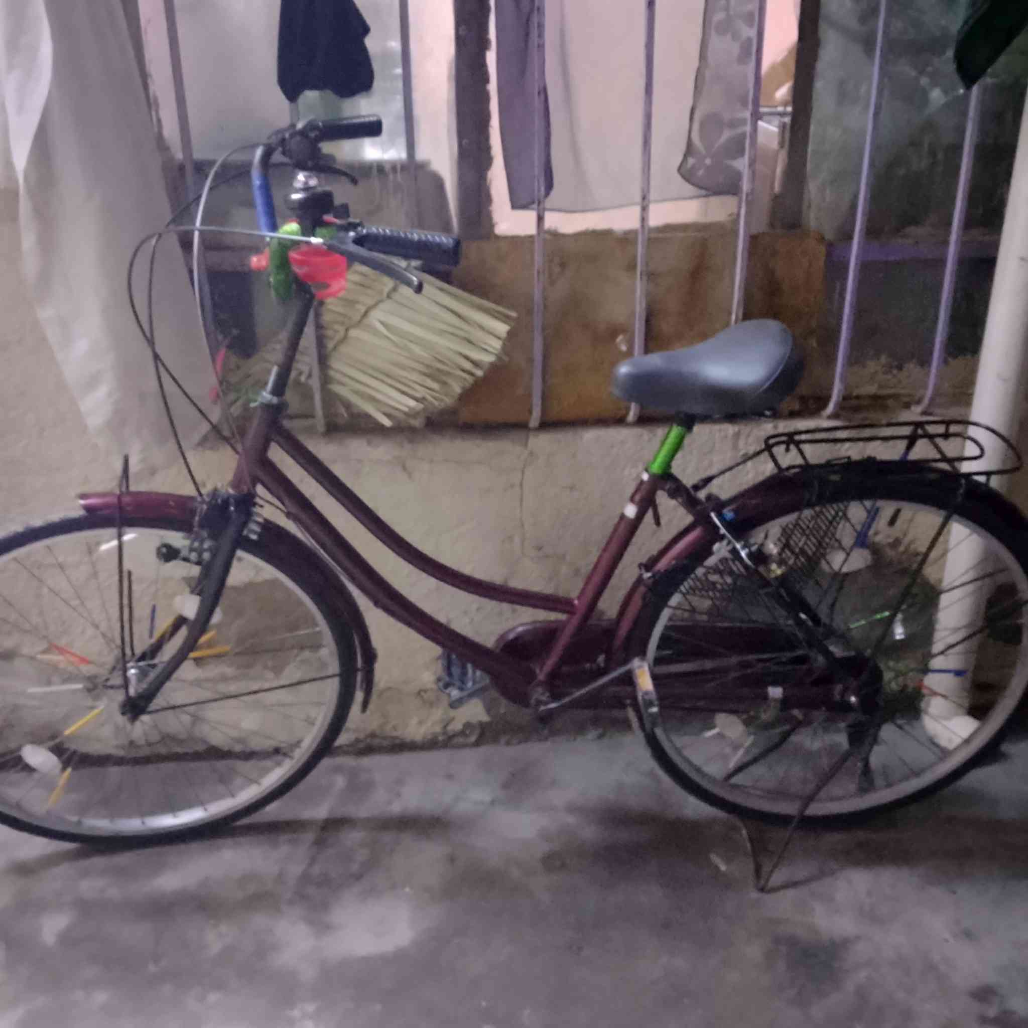 سلام عليكم باسكل للبيع باسكل فول مواصفات فقط مبدل ماشه لون ماروني
سعر 50قفل مكاني كربلاء امن داخلي 
رقم/***********💙🫶🏻
