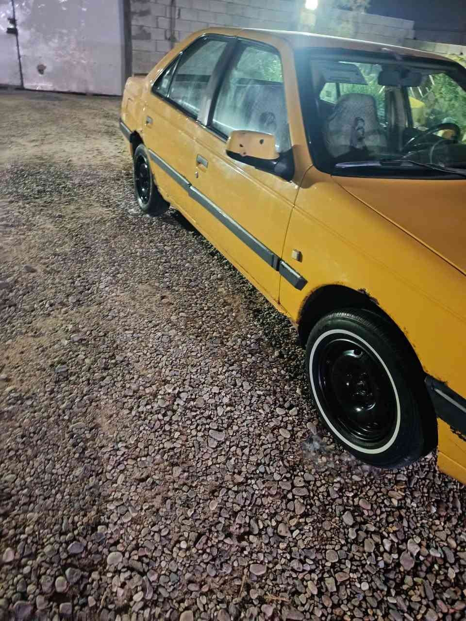 سلام عليكم سياره البيع بيجو 4005مكينه وكير جدد مصفره هيئه وغرامات  حداديه جديده تبريد ثلج سنويه 28 راعيه بل سعر  27 بصره ويريد تحويل العوان بصره *********** انا بكلف بل نشر
