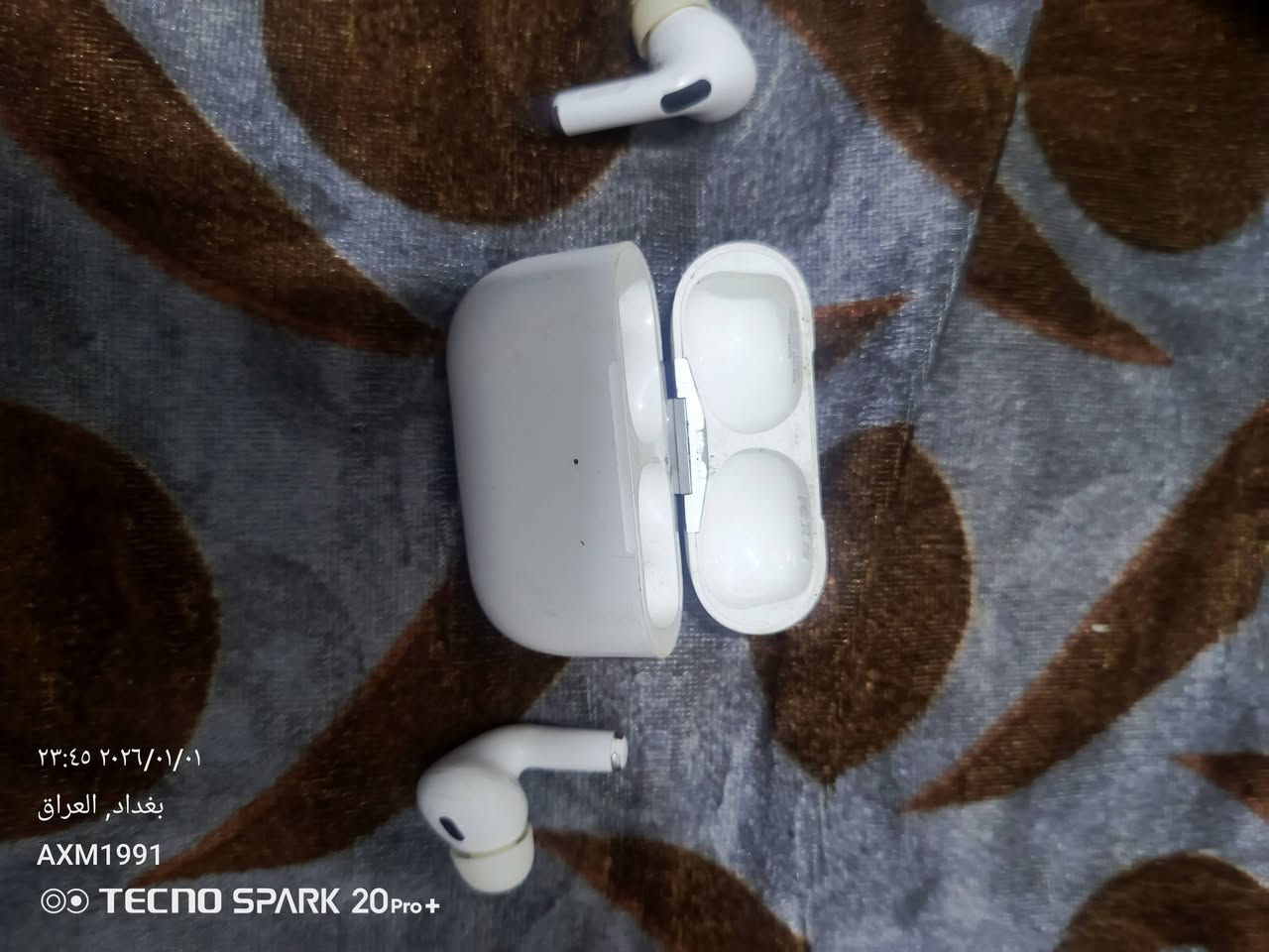 السلام عليكم عندي هاي من شركه ابل مشكلتها متكنك يرادلها فرمته  يم ابو صيانه
الرقم التسلسلي HK561X4MJK، الطراز A2700، EMC 3376
هاي الرقم التسلسل تاكدو منها بالكوكل 
قيم واخذ 
مكاني بغداد الدوره المهديه الثانيه 
***********
***********
