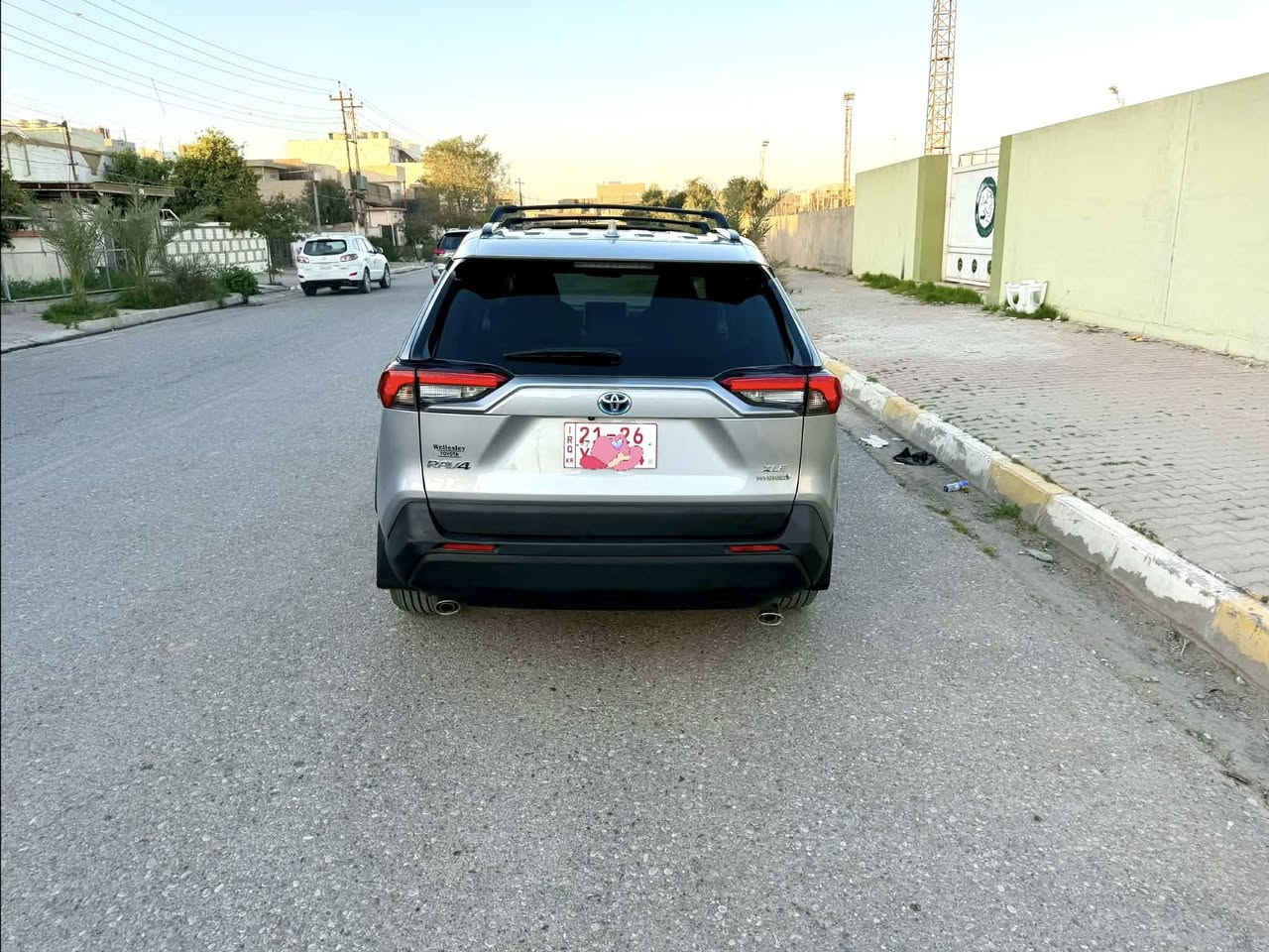 راف فور 2024 هايبرد ⚡️وبنزين ⛽️ ماشية 4 الف فقط 
سيارة 🚙 موصفات XLE سيارة بيه قطعة وحدة صبغ فقط 
جاملغ سكن امامي وحافة بونيد سكن رصعه خفيفة واضحة
ارباك شادله بلادي شركة بدون عيب وكير ومحرك شرط 
دواخل سليمة شواصي 100‎%‎ سليمة 
سيارة 🚗 موصفاته فتحة وبصمة وابواب بصمة وشغال وتحكمات ونقطة عمياء واشارة بالمري واستيرن وكشنات تدفئة وكهربائي وداخل لونين مميز ابيض وتبريد قطعتين وبردة خلفية ورادار وحجر صالنصا ودفع رباعي 4*4 ونظام نورمال وسبورت وإيكو وسيارة كله بلادي سيارة بدون اي نقص جديد داخل العراق وسيارة تترقم شمالي فقط تكلفة رقم على مشتري او تريد نرقمه حاضر الك 
مكان سيارة كركوك حي العسكري اي استفسار الاتصال 
***********
