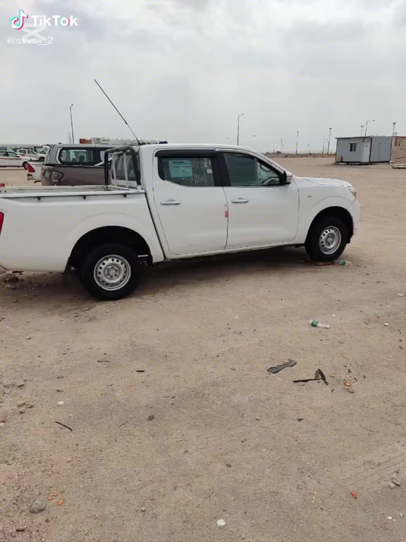 سلام عليكم بيكم نيفاره البيع مديل ١٧سياره كفاله عامه عدء المدكر الامامي مصبوغ رقم اربيل جديد سياره جاهزه تبريد تخم تايرت  ارقمي ***********
