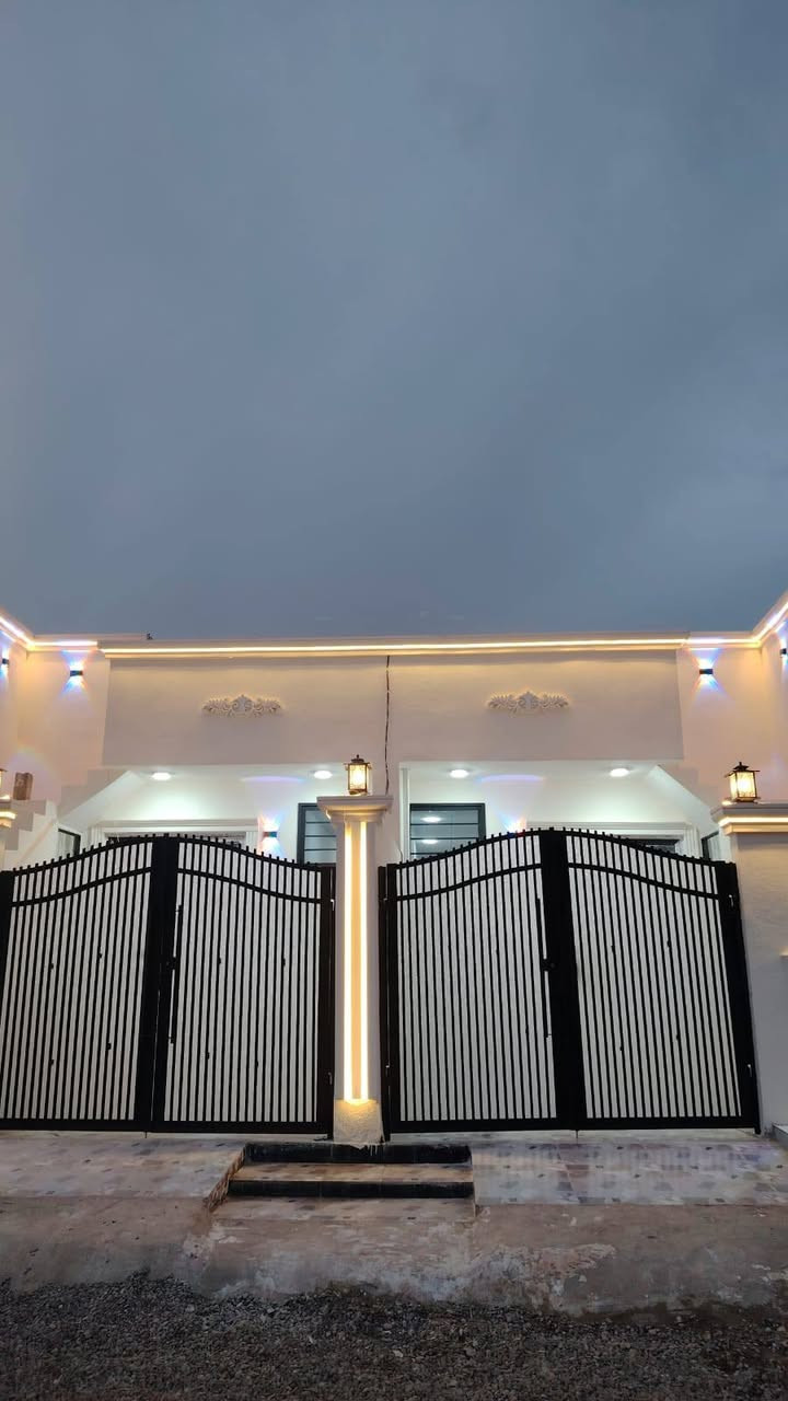 السلام عليكم دارين للبيع مساحت كل دار  100متر نضام دكتات اناره مخفيه وجهيه فلين موقع الدار كركوك حي بدر فرع مول حسين السعر  ٣٧ اوبيه مجال الاستفسار الاتصال ***********
 ***********
