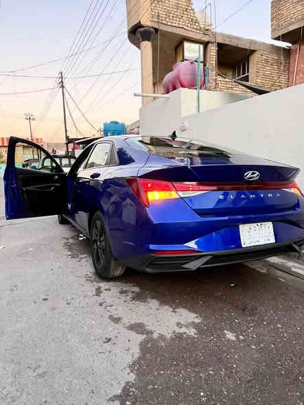 النترا 22 blu
‏لون مميز جويتي 
‏محرك ٢٠٠٠ دوش 
‏كير At
‏حادثها فقط بنيد بدون إرباك وصور الحادث مرفق 
‏فول مواصفات عدا الجلد والفتحه 
‏بصمه تشغيل وأبواب وصندوق ذكي 
‏ترحيب عند الاقتراب 
‏شاشه ديجيتال متصله تدعم نظام كار بلي واندرويد اوتو 
‏شاحن واير ليس 
‏تدفئه كشنات 
‏ويل كب 
‏تبريد شاشه منفصل 
‏رادارات جانبيه خلفيه اماميه 
‏نقاط عمياء وتنبيه 
‏صندوق ذكي 
‏اوتو هولد 
‏سايد بريك بصمه 
‏مانع انزلاق 
‏وباقي المواصفات 
‏نقص رادار امامي من امريكا وكامره بيها خلل مصنعي 
‏رقم بغداد معوقين 
‏معوقها ساكن بغداد سليم يشتغل عماله عوقه حول بعينه 
‏ويسوي وكاله عامه ام الصوره والباركود
‏
‏سعرها ١٤٧ وبيها مجال بسيط 
‏للتواصل ***********
‏
