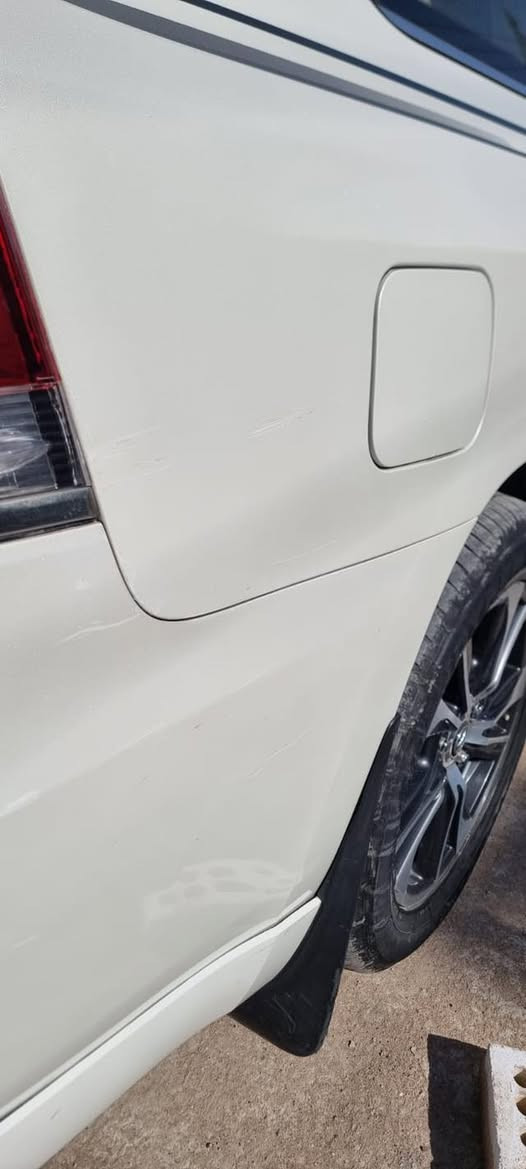 سيارة لاندكروزر موديل 2020ساز كراند تورنك ماشيه 195 الف سياره كفاله عامه ساز بيها رصعتين بالقماره وشخوط موضحه بصوره سعر سياره 53 الف دولار مكاني بغداد رقم ***********
