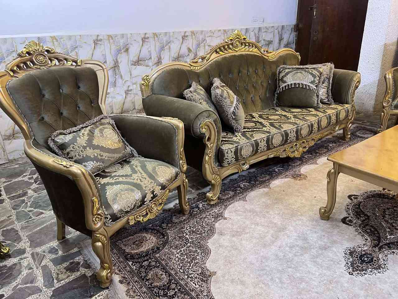 تخم ملكي تركي 10مقاعد طبله وسطيه أخو الجديد مكان المنصور للتواصل ***********
