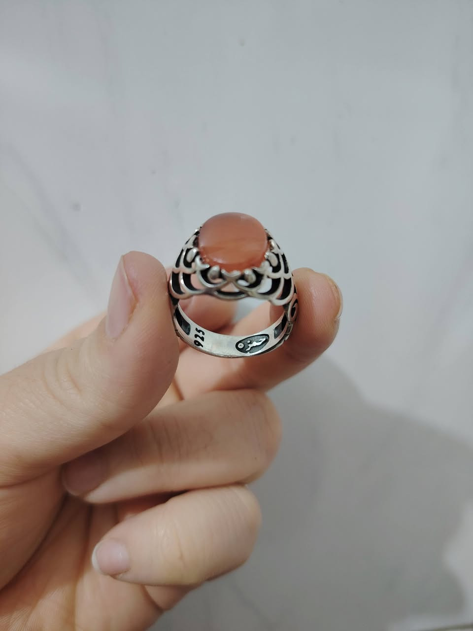 خاتم فضة صياغه يدويه الحجر عقيق يماني ذمه
للاستفسار خاص
موجود توصيل لكل محافضات
@إشارة


**إذا كنت صاحب هذا الإعلان وتريد حذفه لأي سبب، رجاءا أرسل رسالة إلى الدعم الفني**