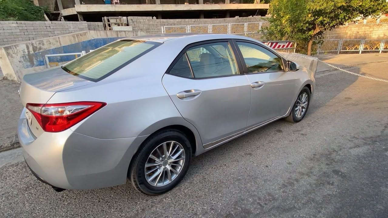 تويوتا كورولا موديل ٢٠١٦) 
حيزام صبغ بدون دواخل 
گير و محرك ب شرط 
تحويل و وكاله ب شرط 
عليها ٤٠٠ الف غرامه تنزل من السعر
مكان السياره عقره 
رقم تلفون (***********) اكر, نينوى
