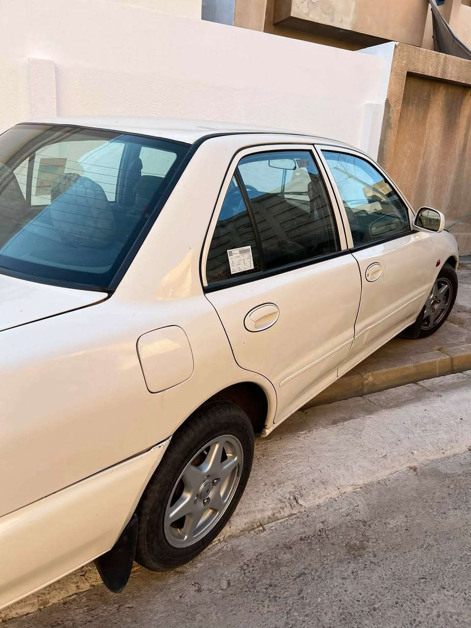 بروتون 2004
هزة مال سيارة كاملة❤️
تدفئة تبريد🥶
كير توماتيك
غرفة السيارة بعدها بلادي
سيارة بدون صبغ 
بس الجاملغ الامامي اليمين بي صبغ على كد شبر وجاملغ الورة بي طخة كلش خفيفة مثل ماموضح بالصور❤️
نظافة السيارة كدام العين❤️

السيارة ب57 وهذا رقمي ***********
