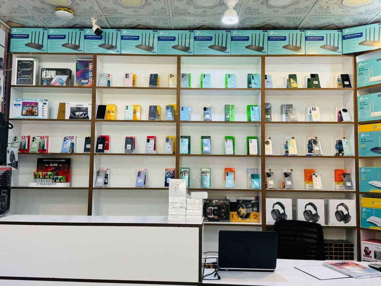 السلام عليكم
يعلن #مركز #تلفوناتي 
عن وصول بضاعه جديده من موبايل 
ايفون 
سامسونك 
هونر 
انفنكس 
ريدمي 
ريملي 
ايتل 
والبيع بل #نقد و #القصد فقط لحاملي بطاقة كي كارد
وبسعار تنافسيه 
للاستفسار مراسلة بريد الصفحه او الاتصال بل الارقام 
***********
***********
