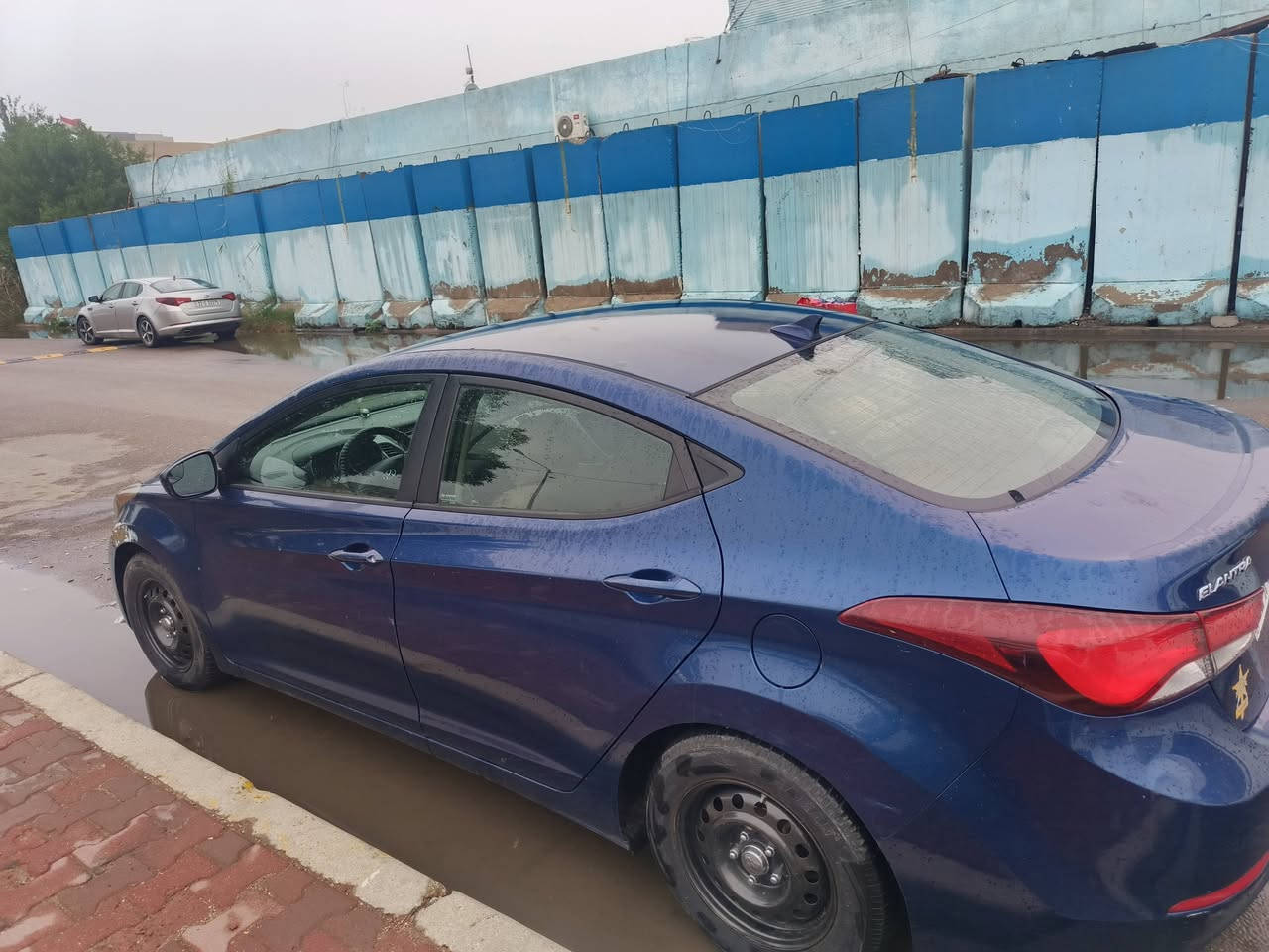 سلام عليكم النتره موديل ٢٠١٥ وارد أمريكي السعر ١١٠ العنوان بغداد الإسكان ***********
