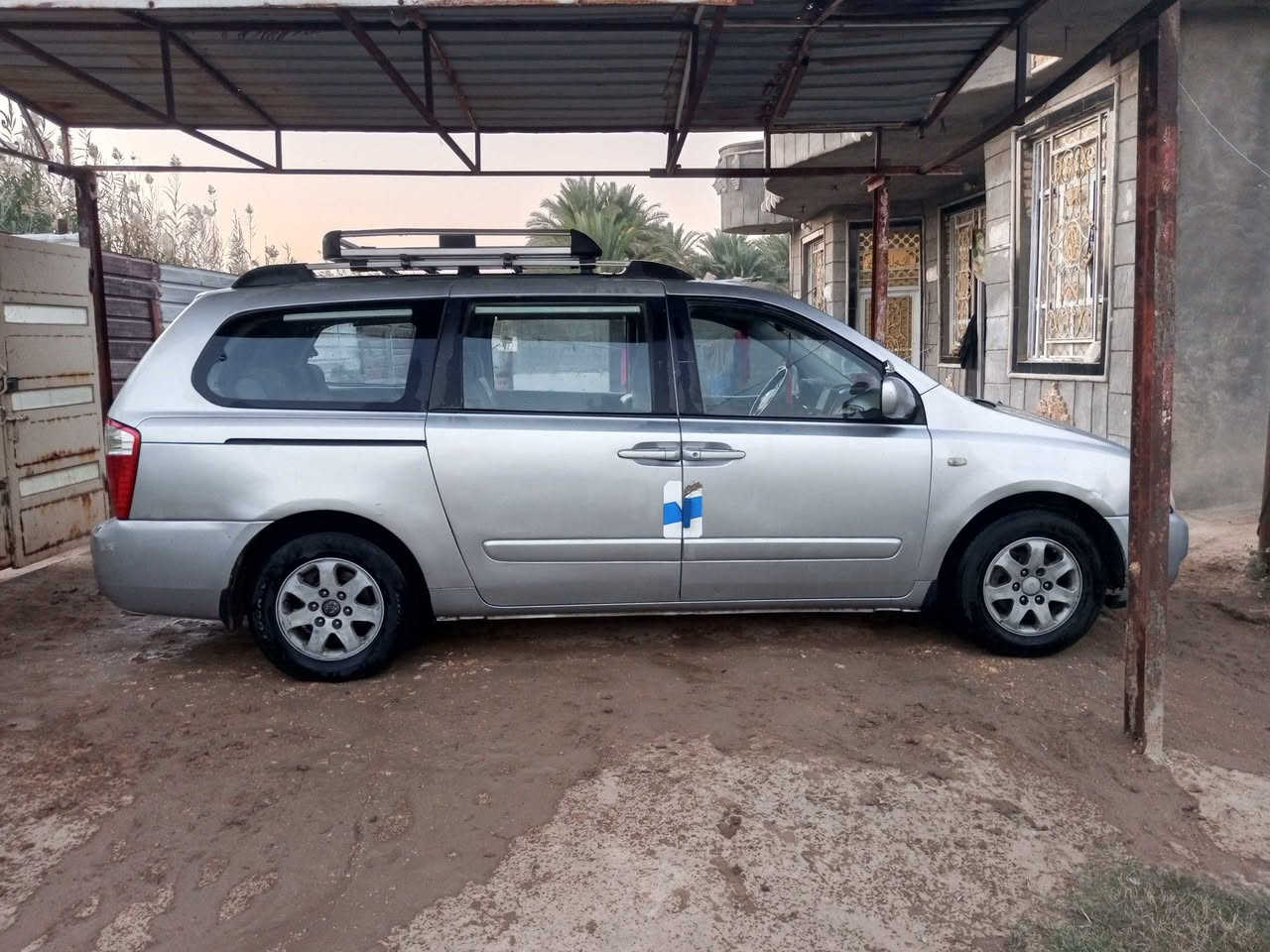 سلام عليكم كيا كرلفان البيع مديل 2007بسمي تحوليل مباشر مصبوغه حزام بانزين وغاز بيها منضومه ام 80السعر 125الستفسار الكثر تصل مكني كربلاء (***********(***********)
